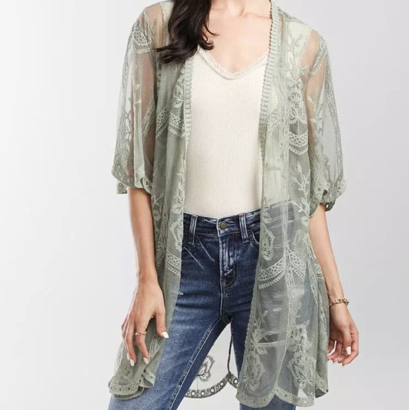 Miss Chievous Lace Mesh Kimono size L/XL in sage leaf - Picture 2 of 11
